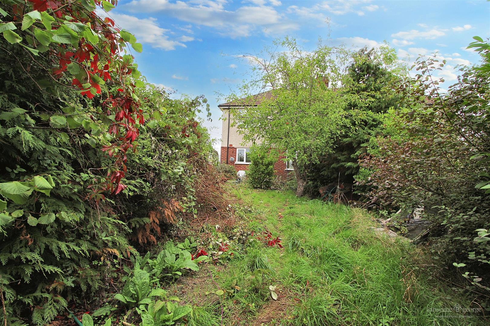 Beverley Road, Tilehurst, Reading